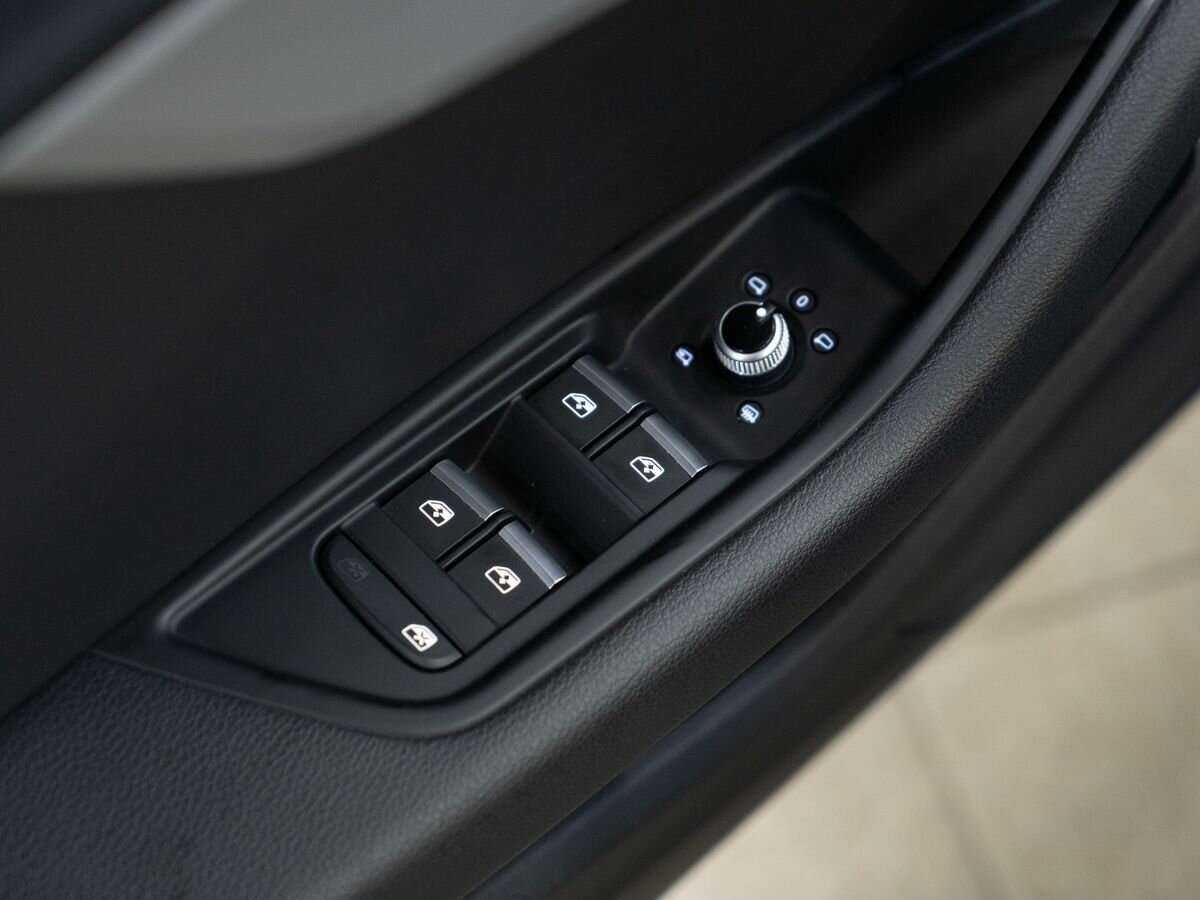 Купить Audi A4 с пробегом. Фото: #15