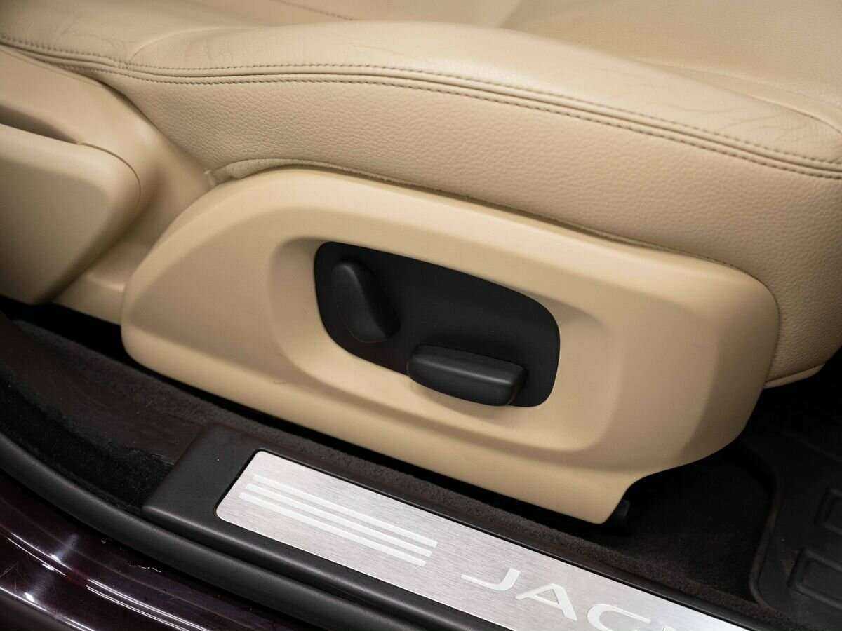 Купить Jaguar XF с пробегом. Фото: #15