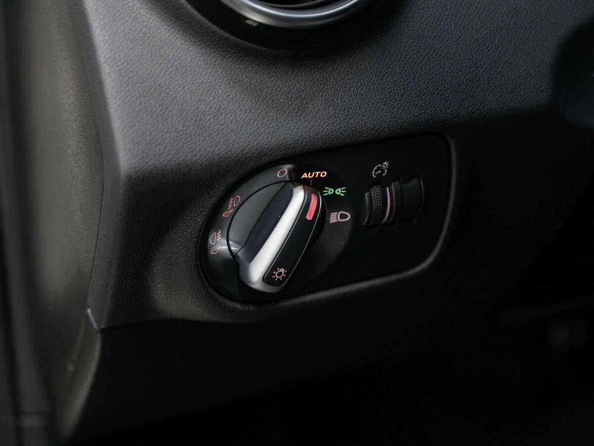 Купить Audi A1 с пробегом. Фото: #10