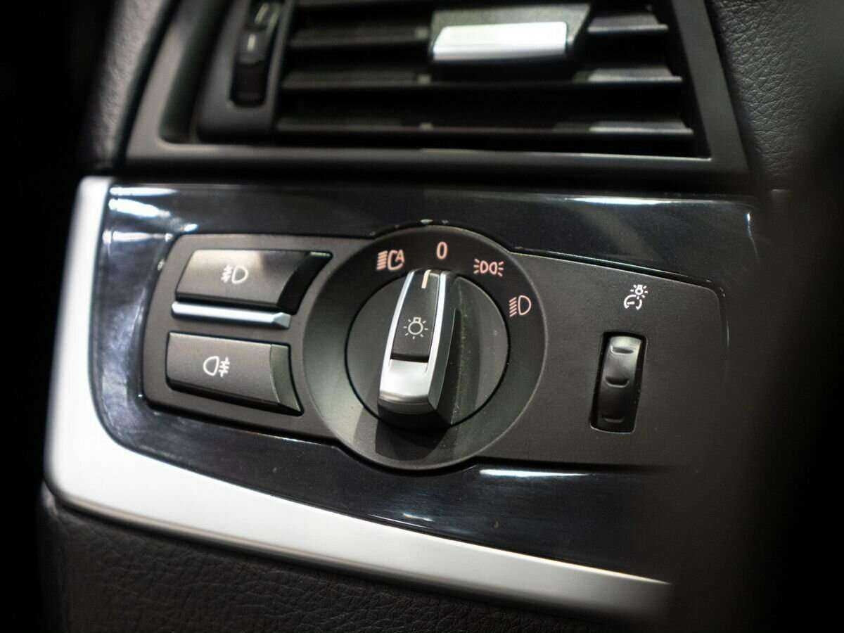 Купить BMW 5 серии с пробегом. Фото: #17