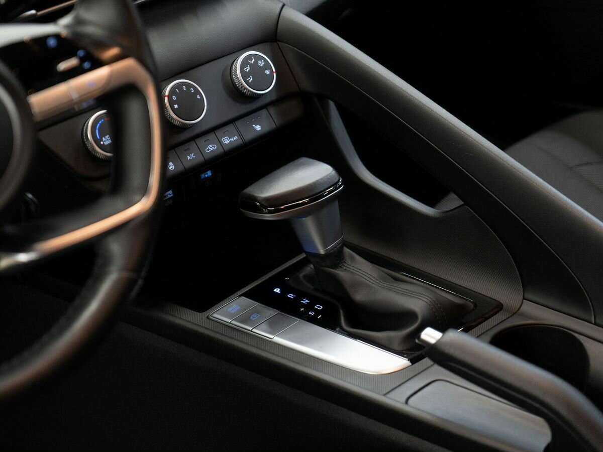 Купить Hyundai Elantra с пробегом. Фото: #14