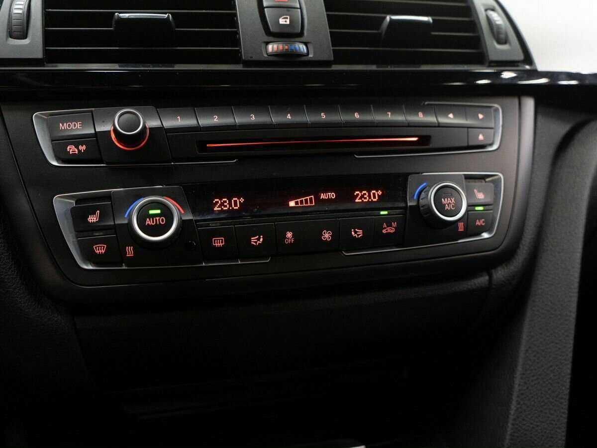 Купить BMW 3 серии с пробегом. Фото: #10