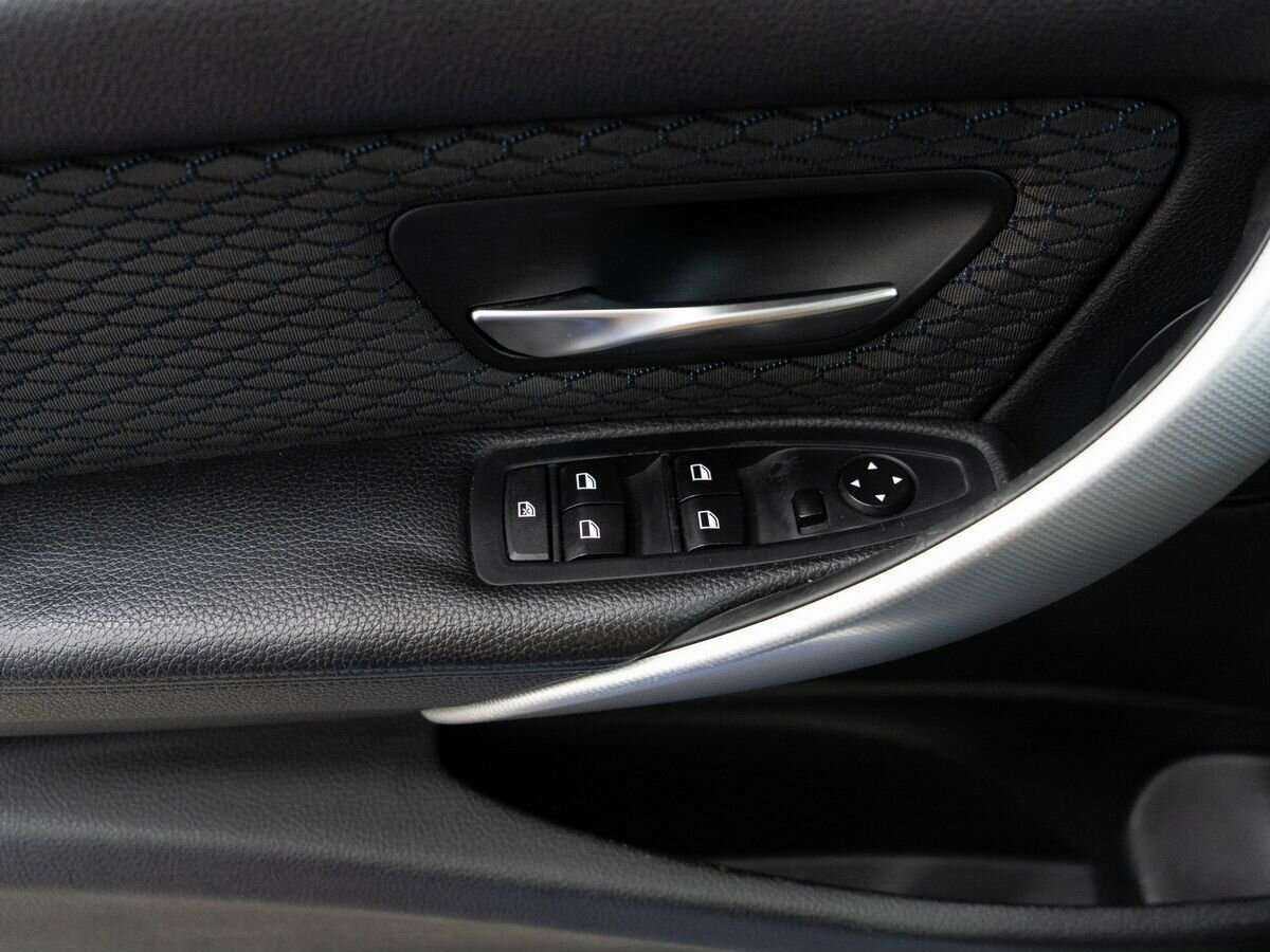 Купить BMW 3 серии с пробегом. Фото: #12