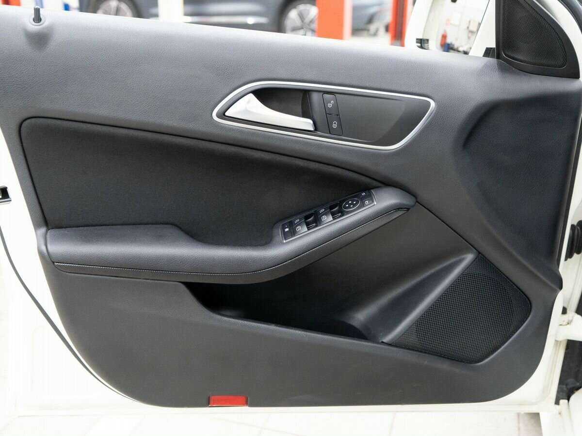 Купить Mercedes-Benz A-Класс с пробегом. Фото: #13