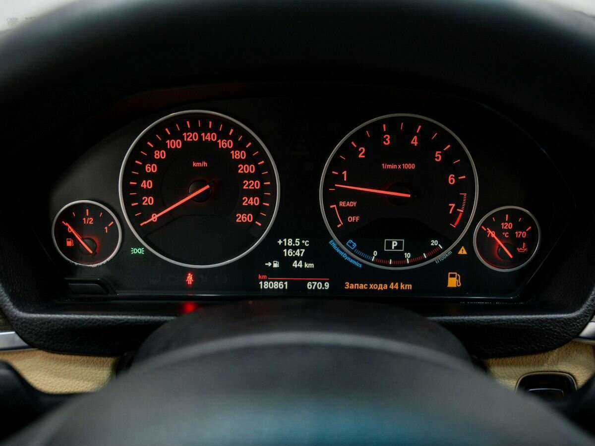 Купить BMW 3 серии с пробегом. Фото: #18