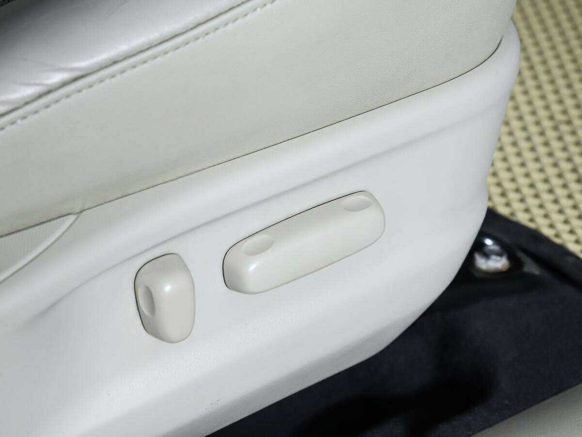 Купить Toyota Venza с пробегом. Фото: #14