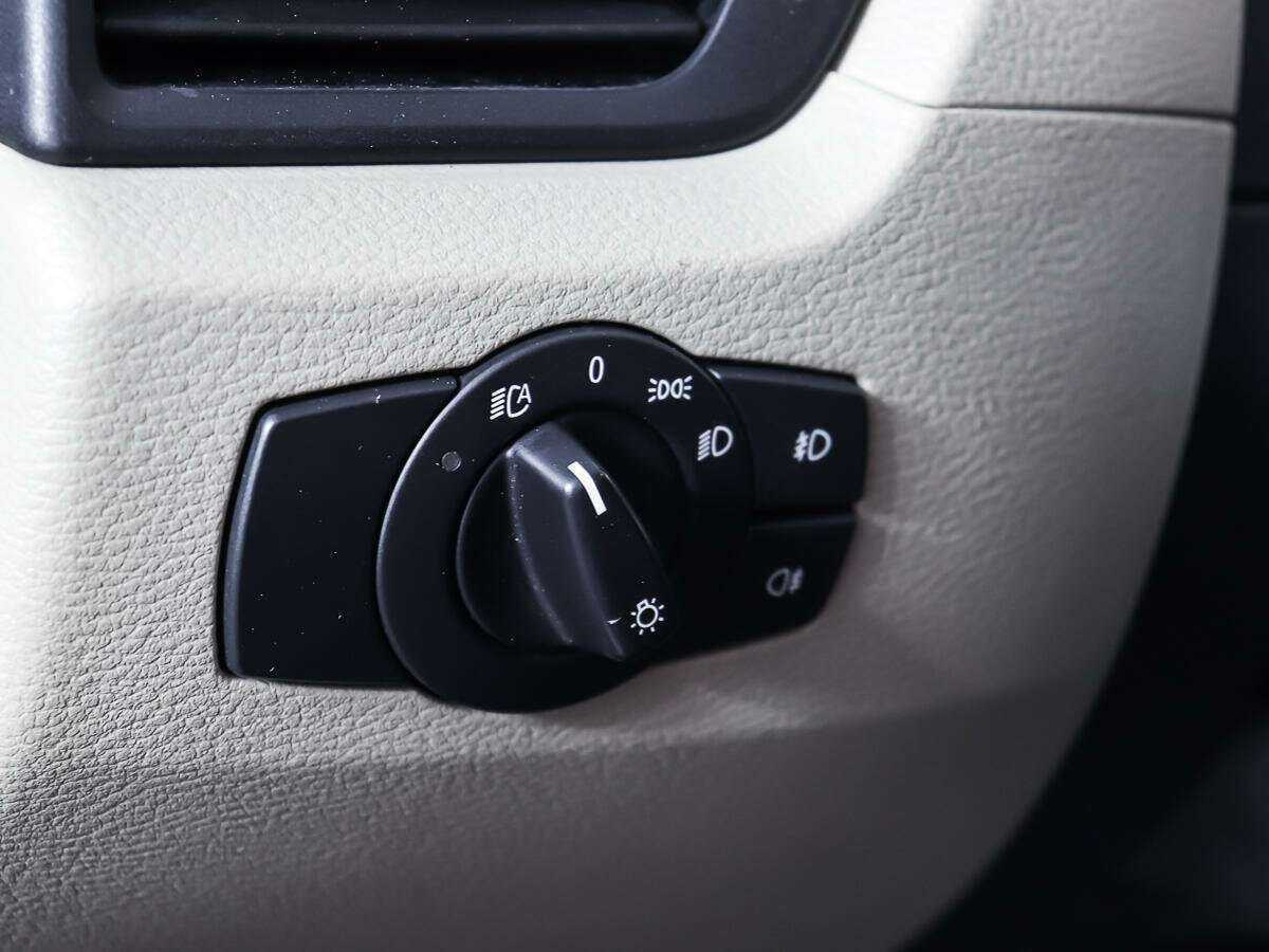 Купить BMW X1 с пробегом. Фото: #14