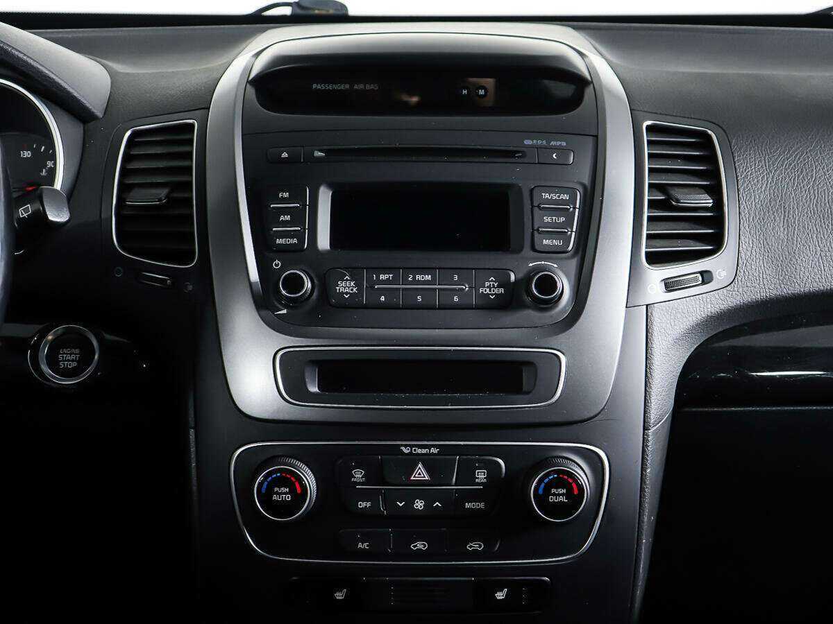 Купить Kia Sorento с пробегом. Фото: #12