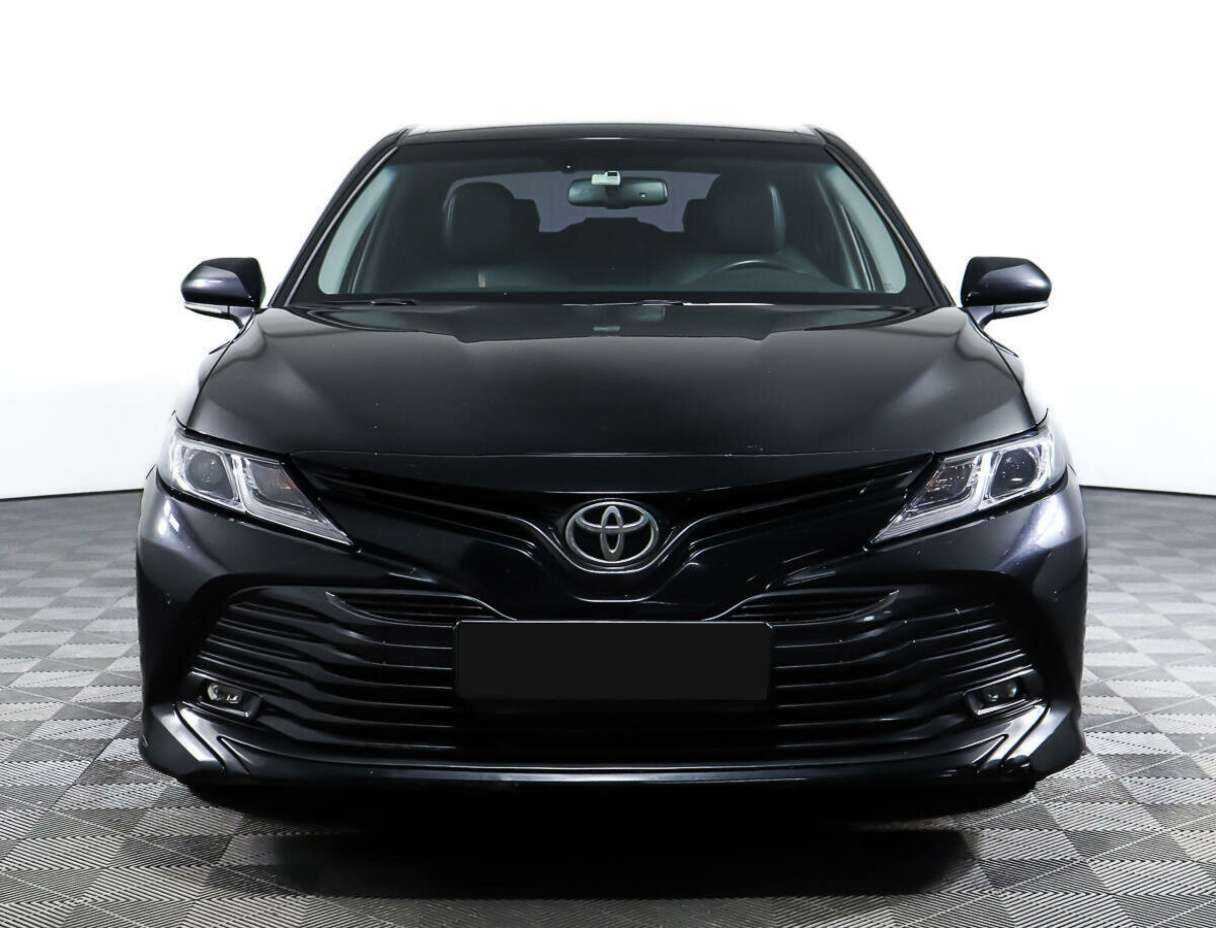 Купить Toyota Camry с пробегом. Фото: #1