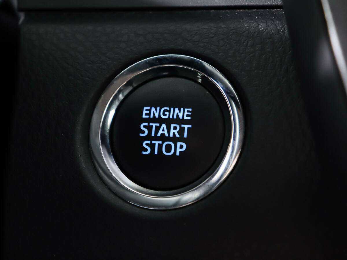 Купить Toyota Camry с пробегом. Фото: #17