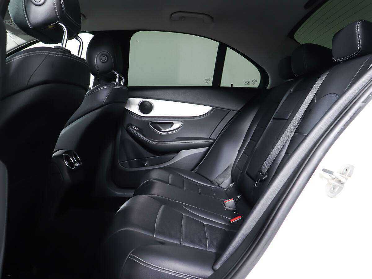 Купить Mercedes-Benz C-Класс с пробегом. Фото: #9