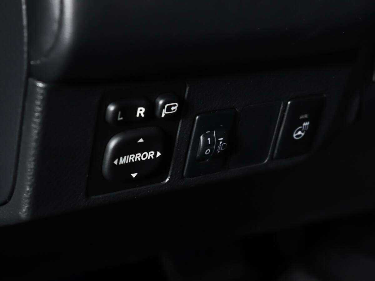 Купить Toyota RAV4 с пробегом. Фото: #15