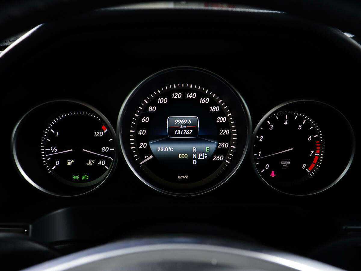 Купить Mercedes-Benz E-Класс с пробегом. Фото: #13