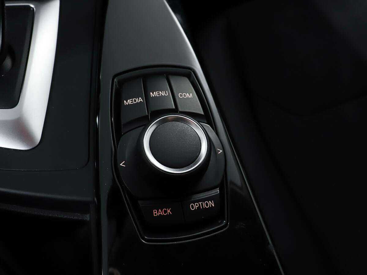 Купить BMW 3 серии с пробегом. Фото: #22