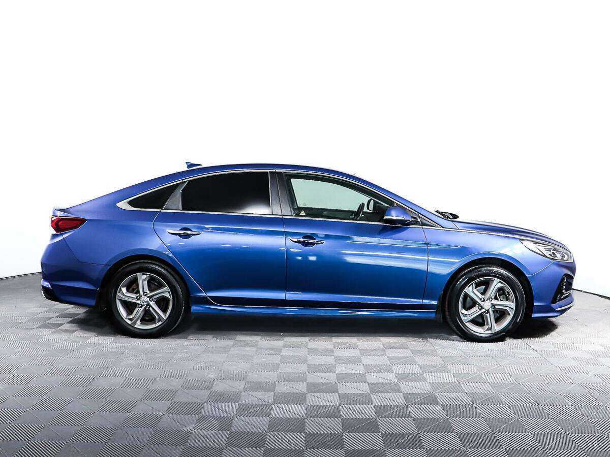 Купить Hyundai Sonata с пробегом. Фото: #3