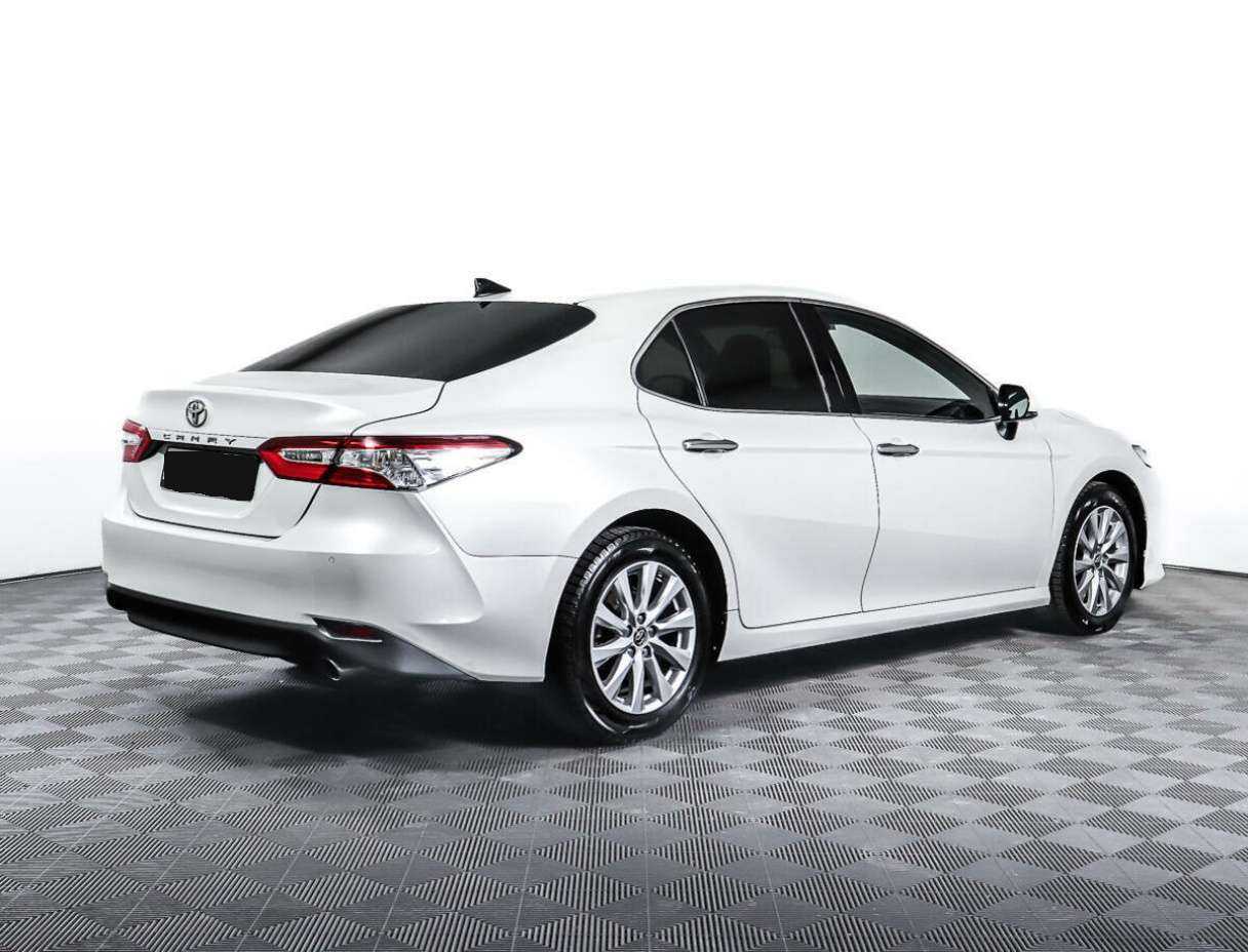 Купить Toyota Camry с пробегом. Фото: #4