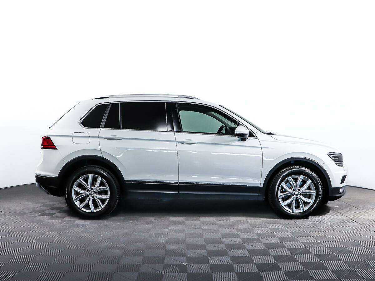 Купить Volkswagen Tiguan с пробегом. Фото: #3