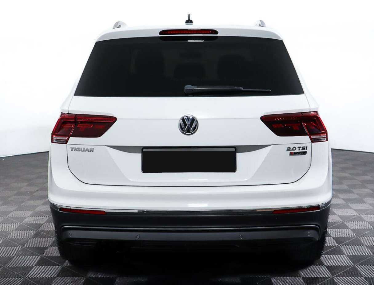 Купить Volkswagen Tiguan с пробегом. Фото: #5