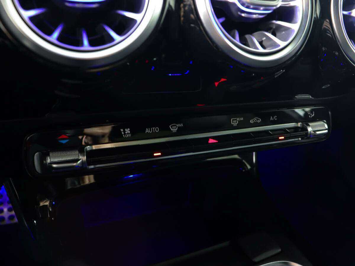 Купить Mercedes-Benz A-Класс с пробегом. Фото: #17