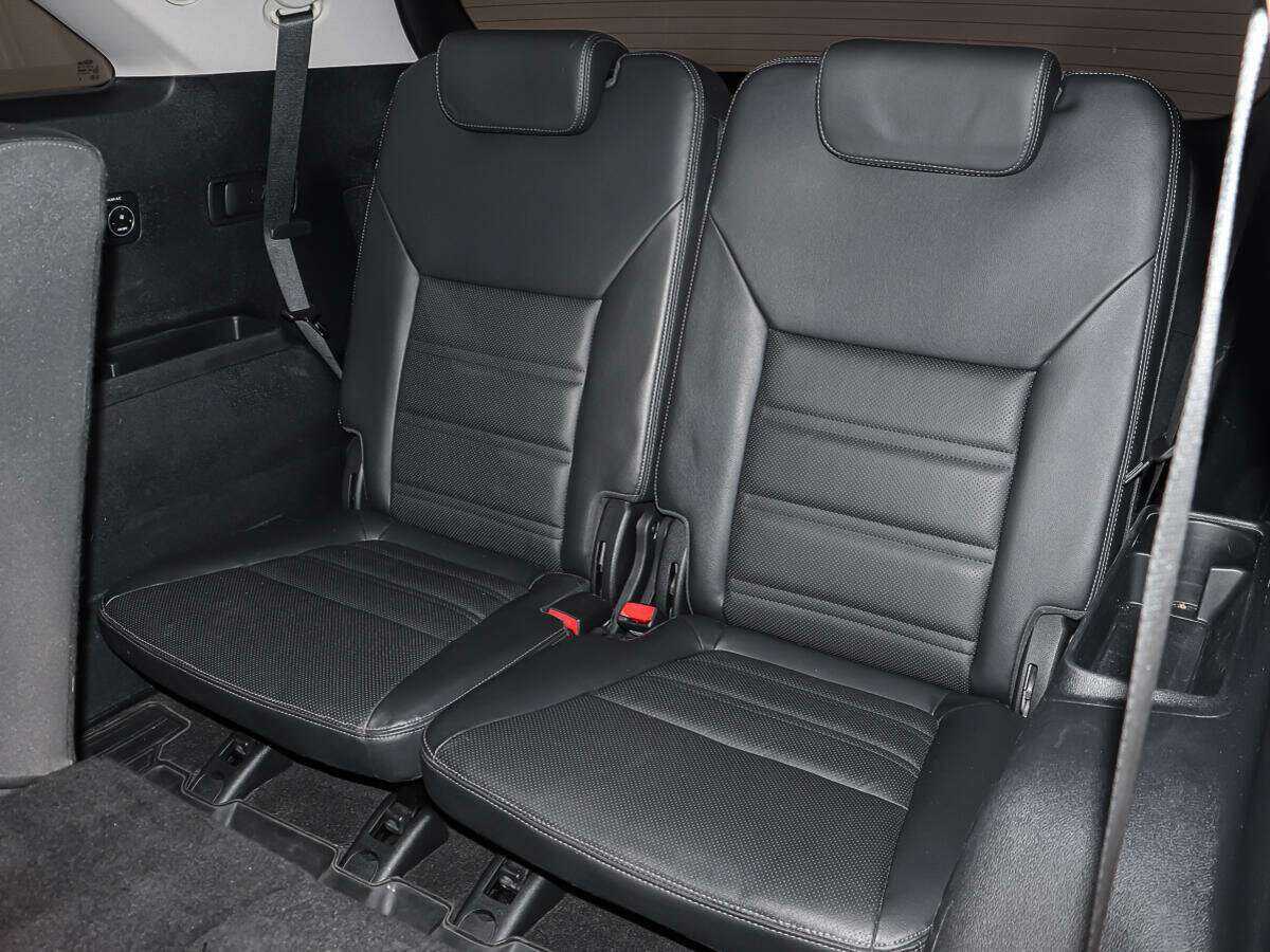 Купить Kia Sorento с пробегом. Фото: #15