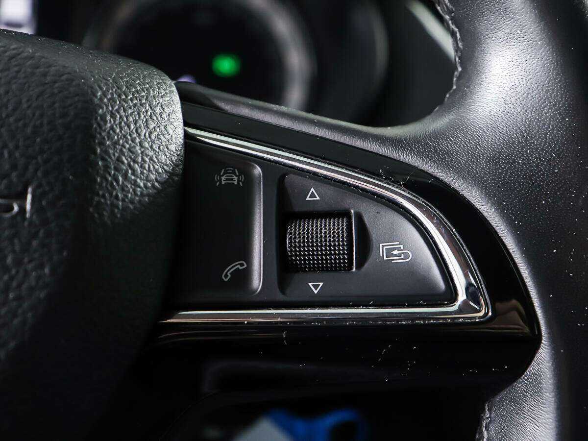 Купить Skoda Octavia с пробегом. Фото: #17