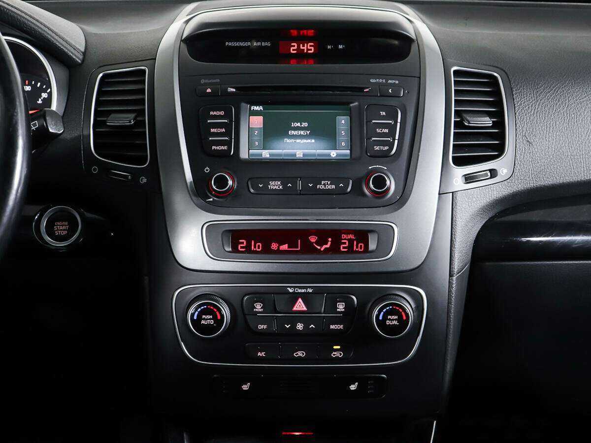 Купить Kia Sorento с пробегом. Фото: #12