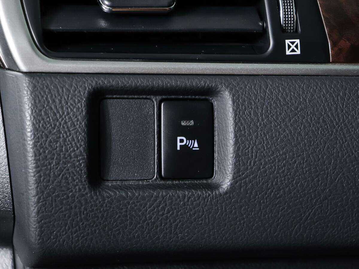 Купить Toyota Camry с пробегом. Фото: #19