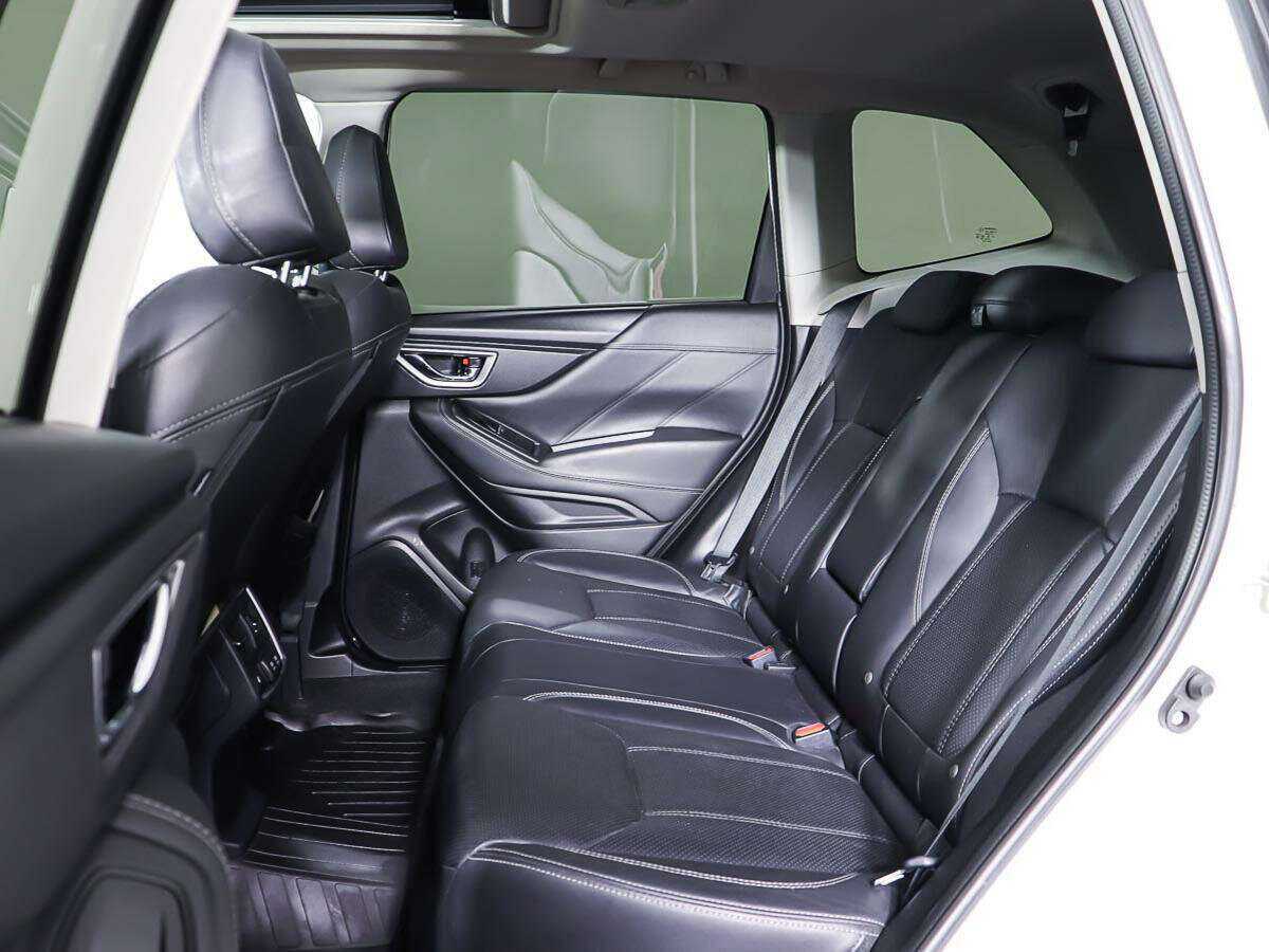 Купить Subaru Forester с пробегом. Фото: #11