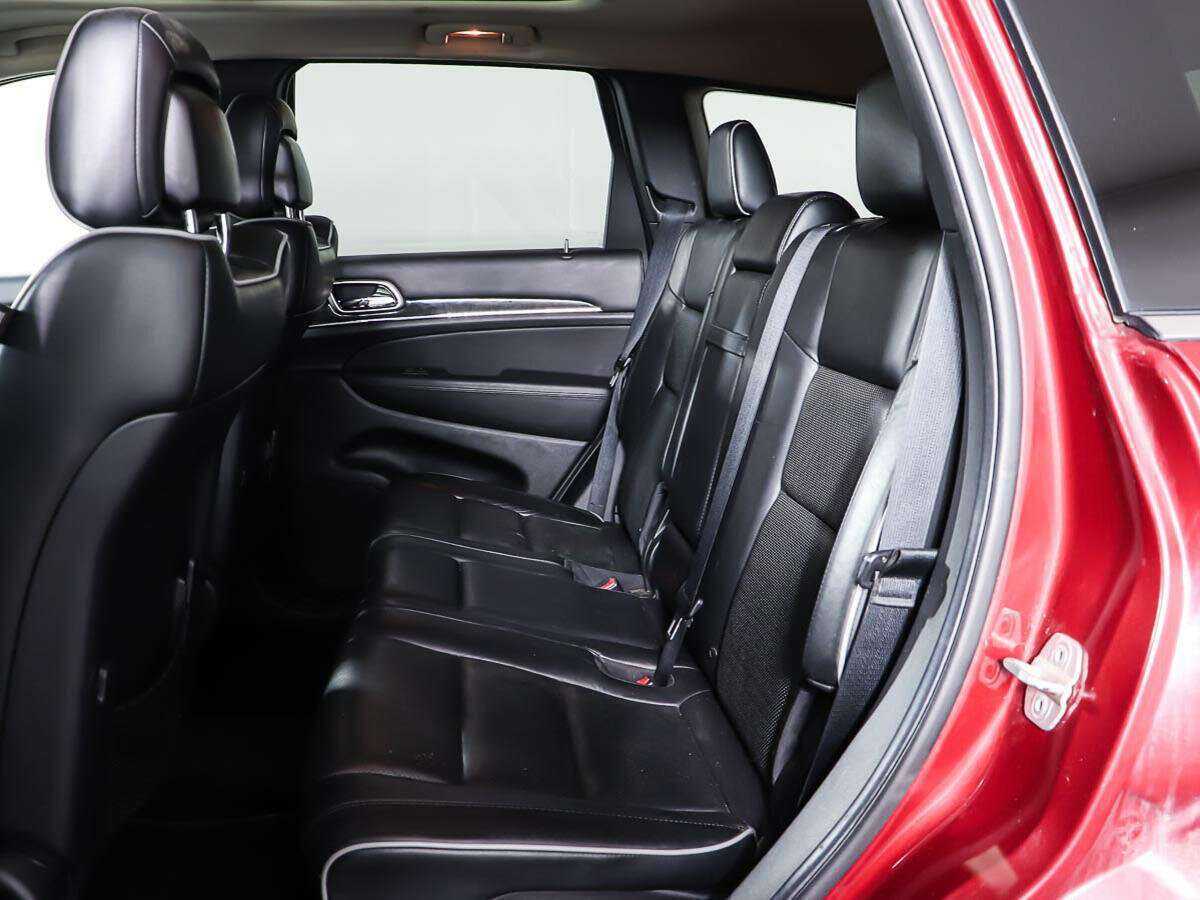 Купить Jeep Grand Cherokee с пробегом. Фото: #9
