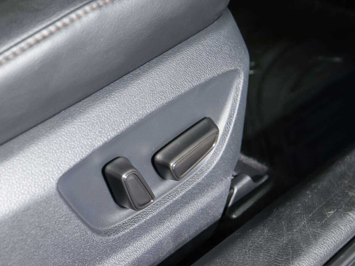 Купить Toyota Camry с пробегом. Фото: #15