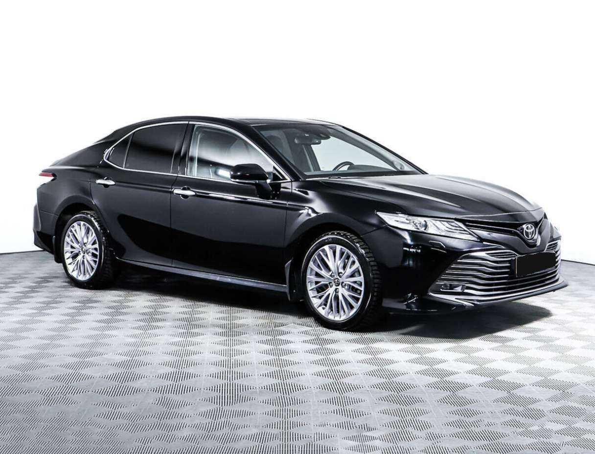 Купить Toyota Camry с пробегом. Фото: #2