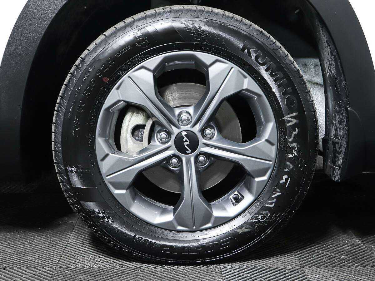 Купить Kia Seltos с пробегом. Фото: #18