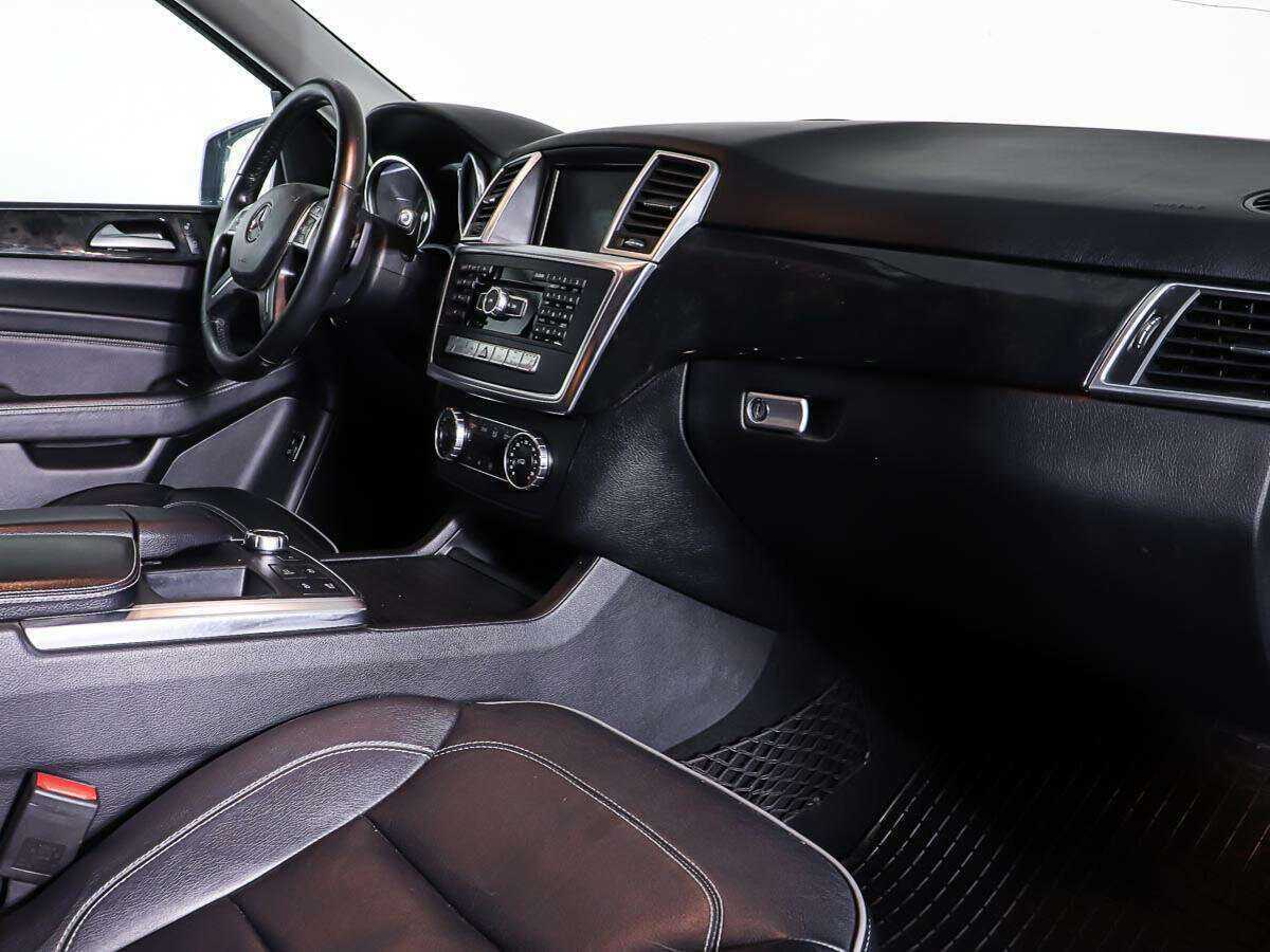 Купить Mercedes-Benz M-Класс с пробегом. Фото: #8