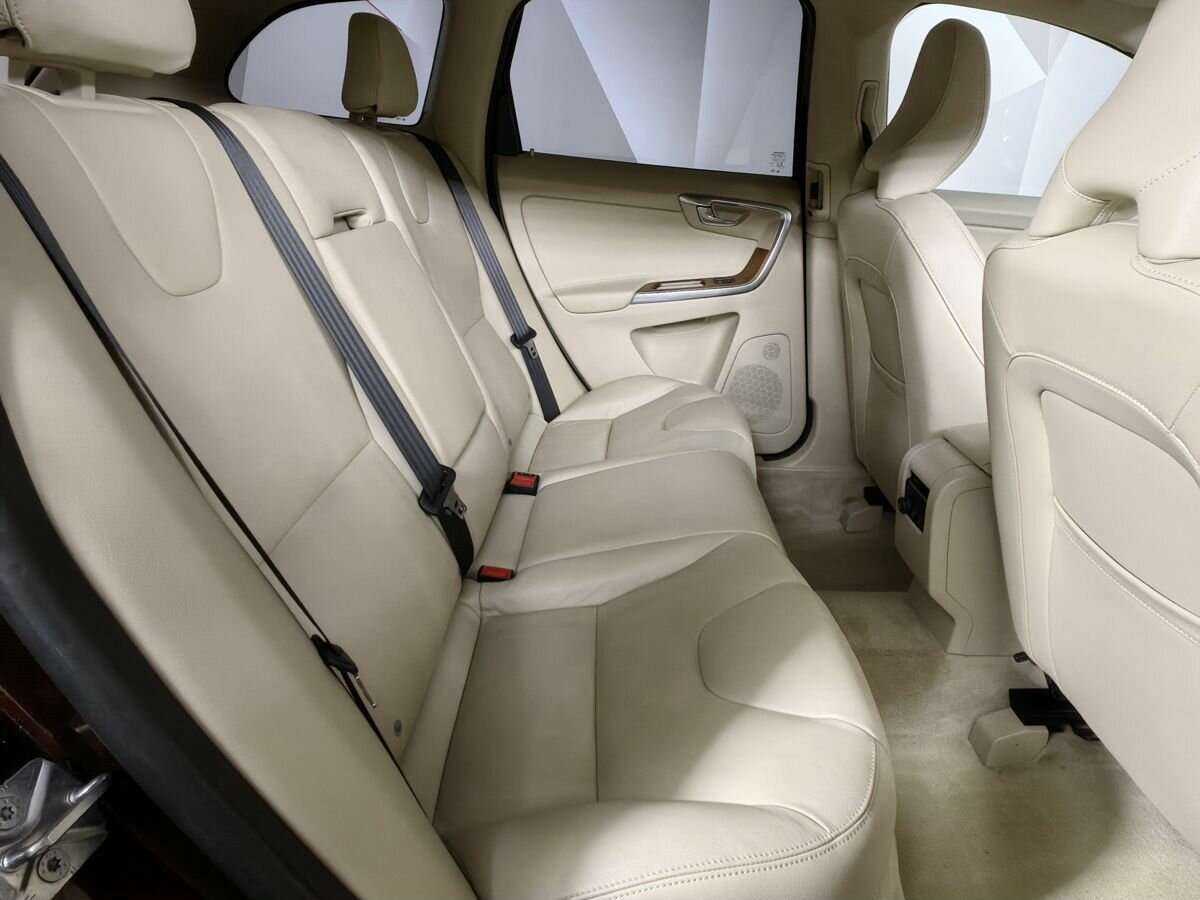 Купить Volvo XC60 с пробегом. Фото: #12