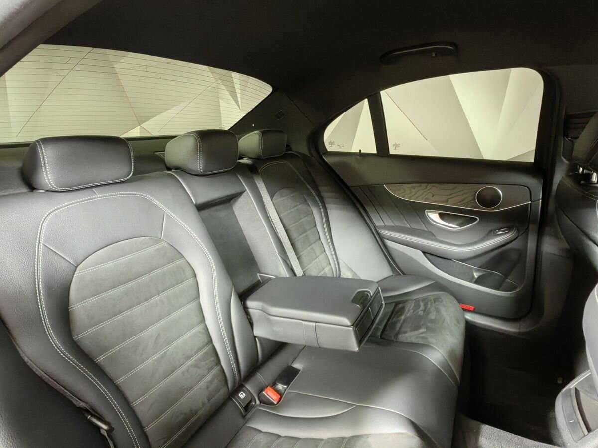 Купить Mercedes-Benz C-Класс с пробегом. Фото: #12