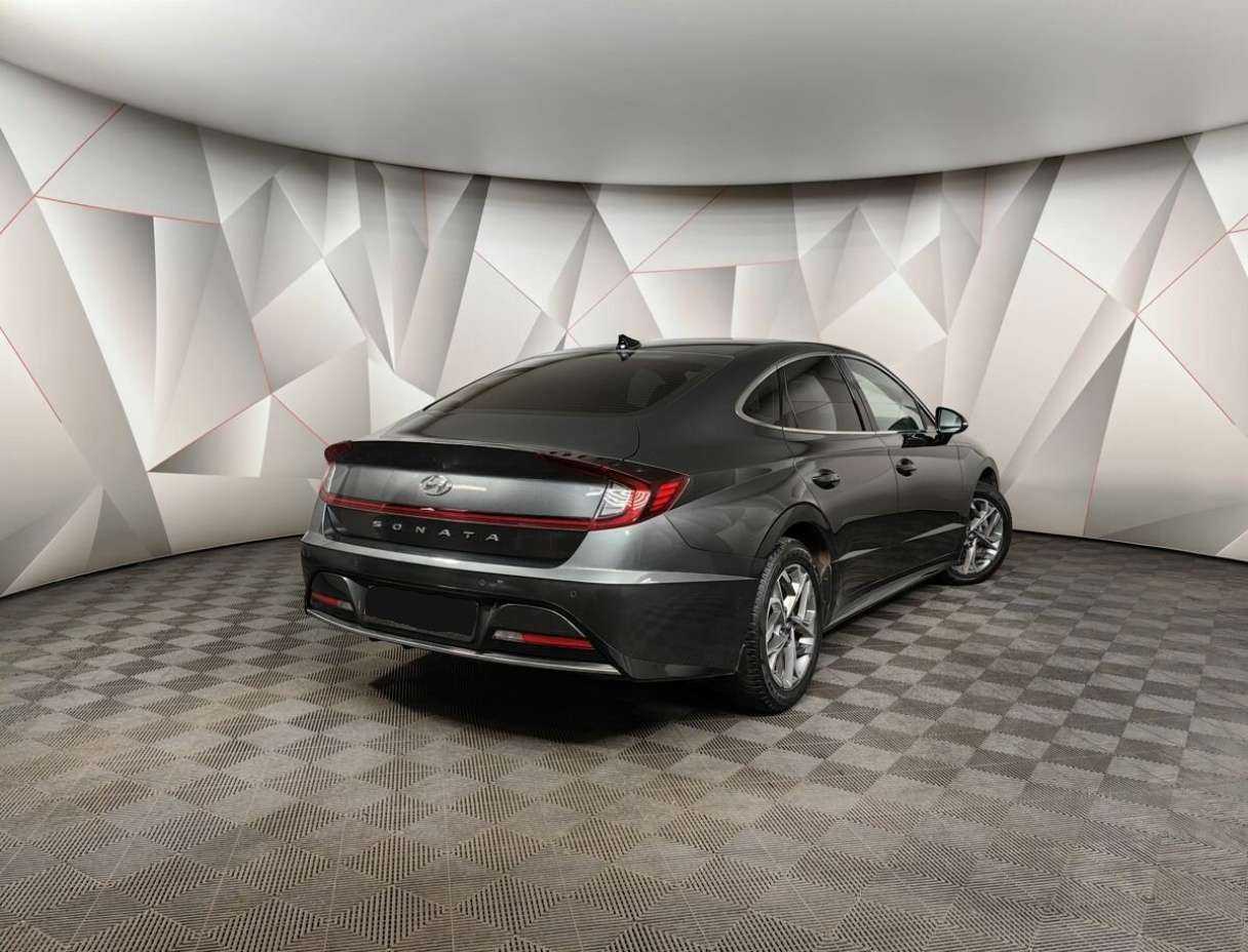 Купить Hyundai Sonata с пробегом. Фото: #1