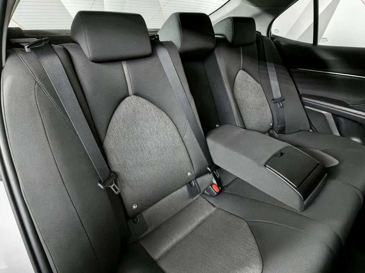 Купить Toyota Camry с пробегом. Фото: #12