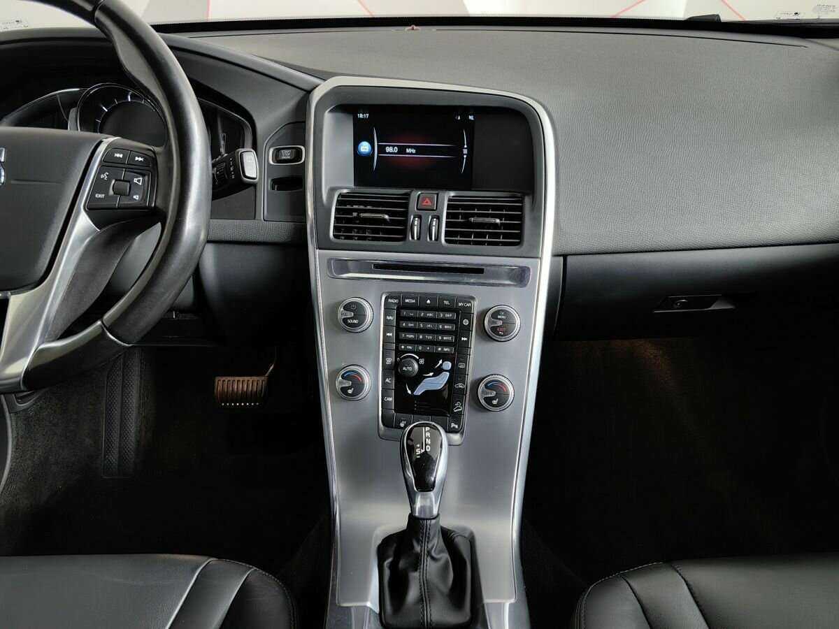 Купить Volvo XC60 с пробегом. Фото: #9