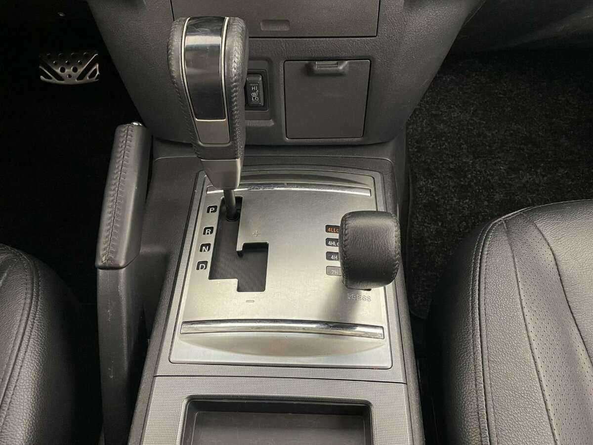 Купить Mitsubishi Pajero с пробегом. Фото: #10