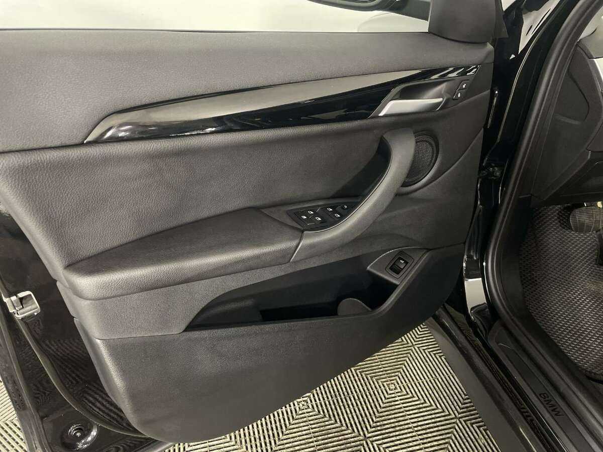 Купить BMW X1 с пробегом. Фото: #6