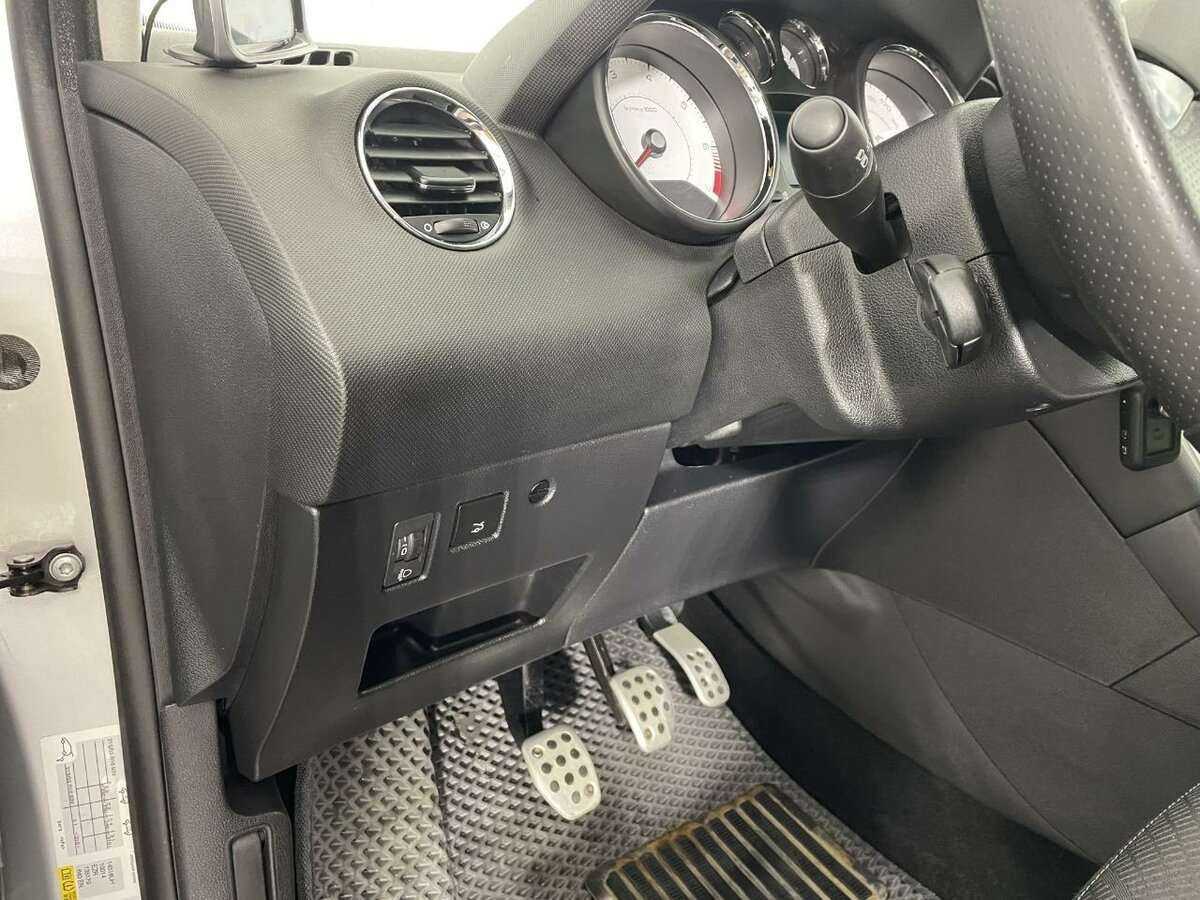 Продажа Б/У Пежо 408. Фото: #8