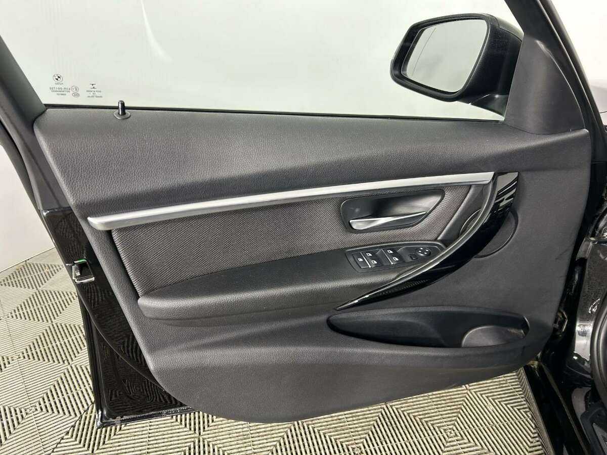 Купить BMW 3 серии с пробегом. Фото: #7