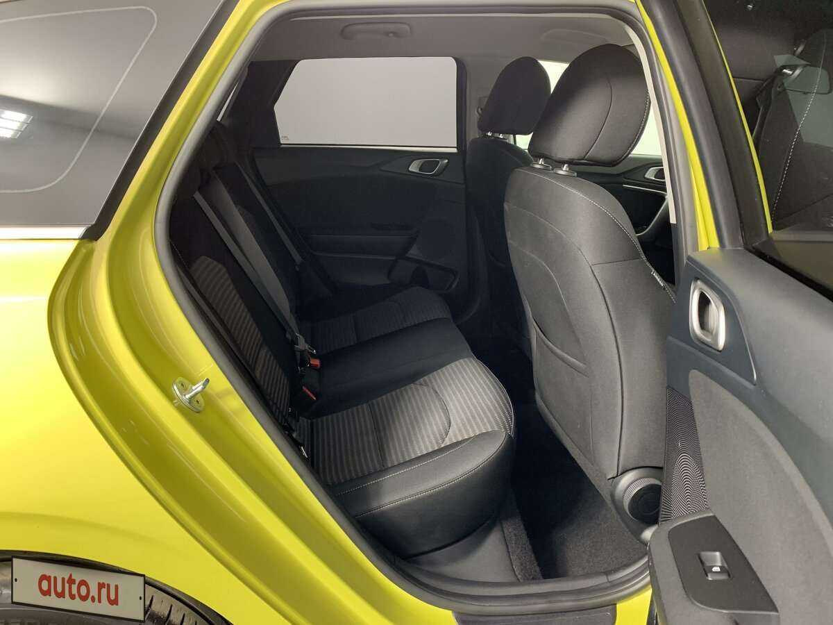 Купить Kia Ceed с пробегом. Фото: #18