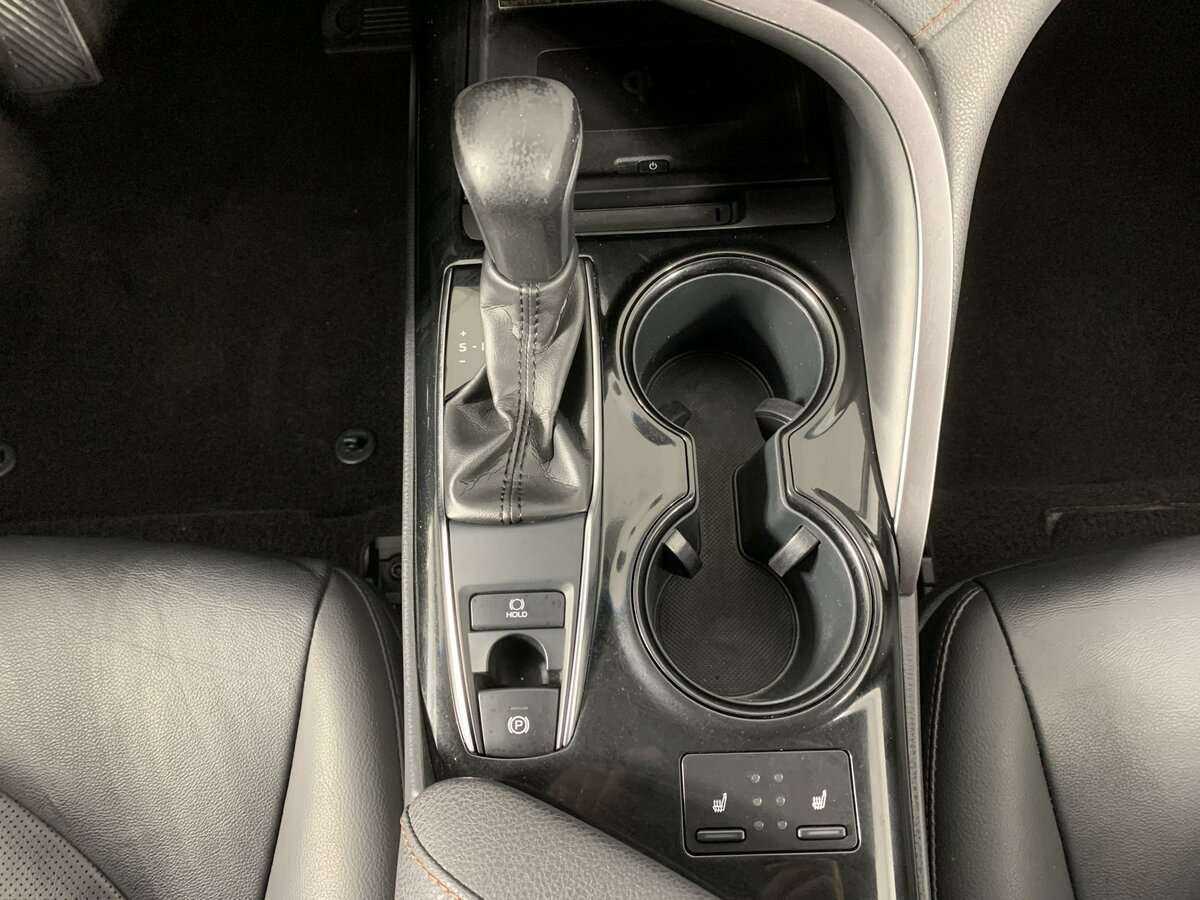 Купить Toyota Camry с пробегом. Фото: #18