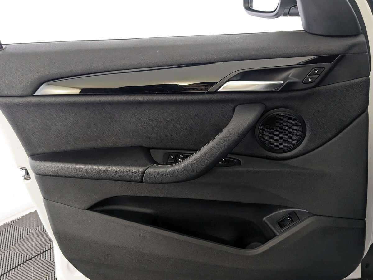 Купить BMW X1 с пробегом. Фото: #16