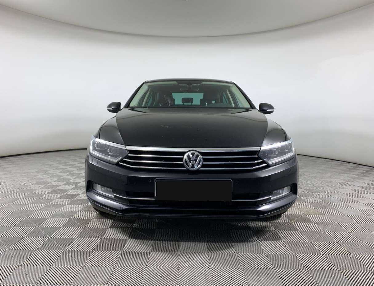 Купить Volkswagen Passat с пробегом. Фото: #1