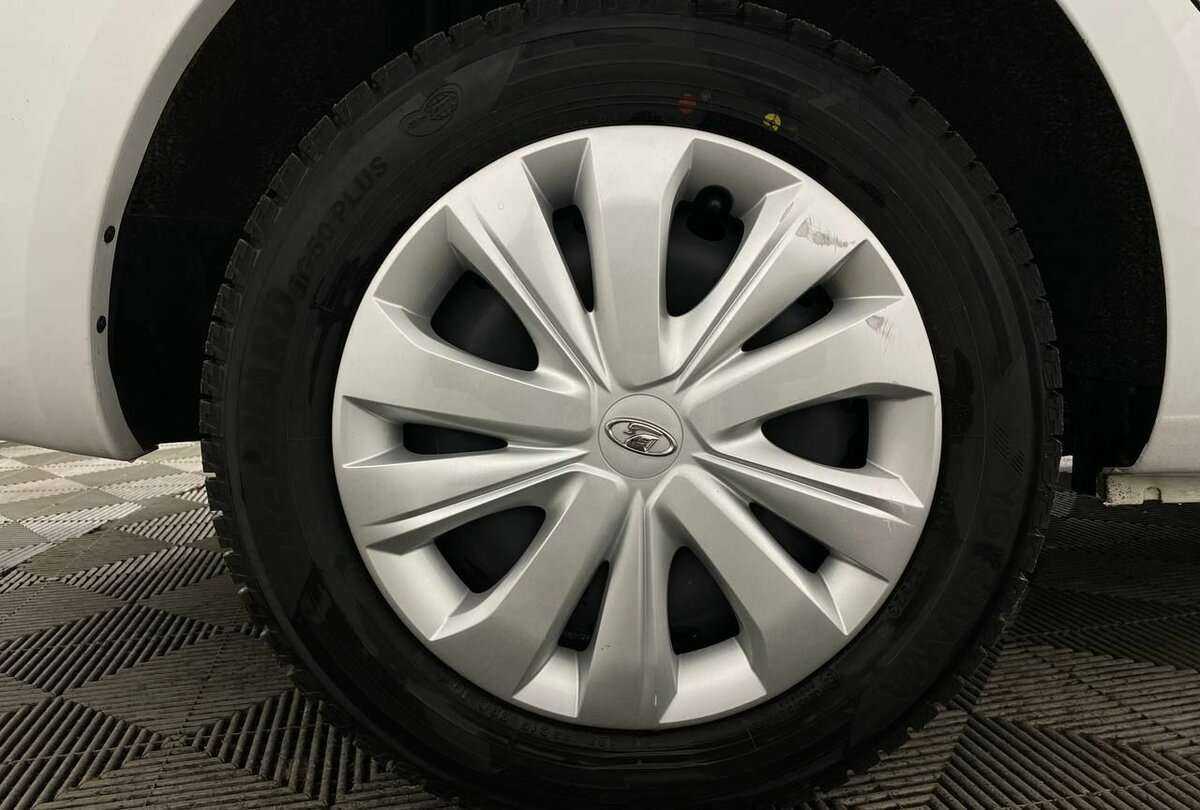 Купить Lada (ВАЗ) Vesta с пробегом. Фото: #13