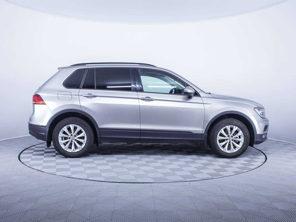 Купить Volkswagen Tiguan с пробегом. Фото: #3