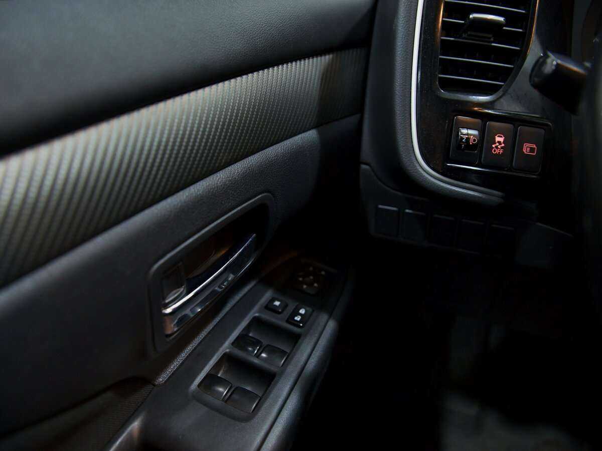 Продажа Б/У Митсубиши Оутлэндер. Фото: #9