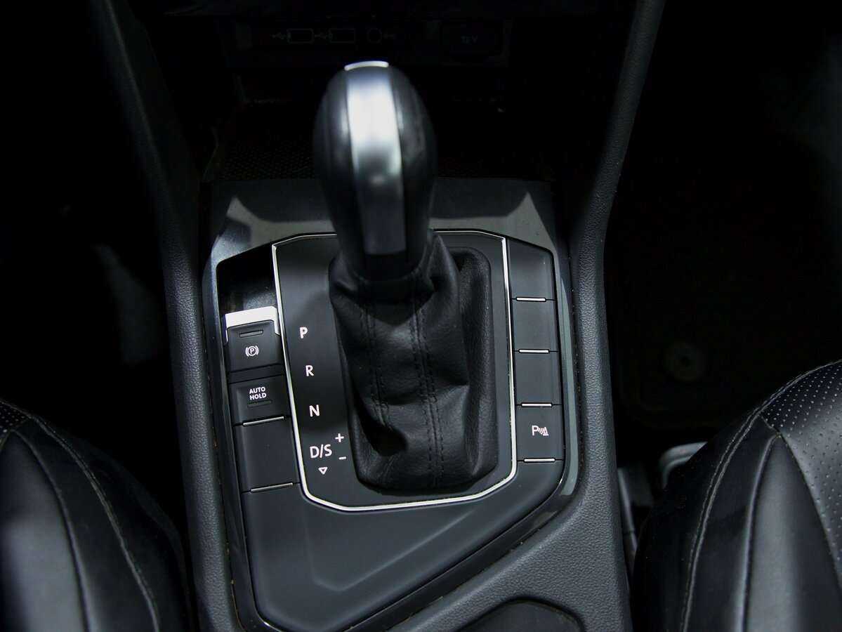 Купить Volkswagen Tiguan с пробегом. Фото: #12